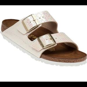 Birkenstock’s Arizona Style